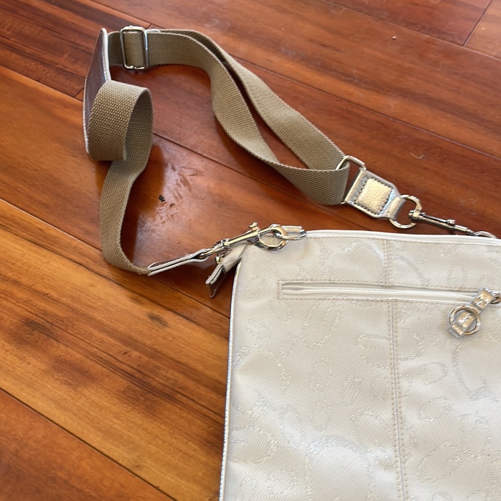 GG…ING HANDBAG - Picture 9 of 12